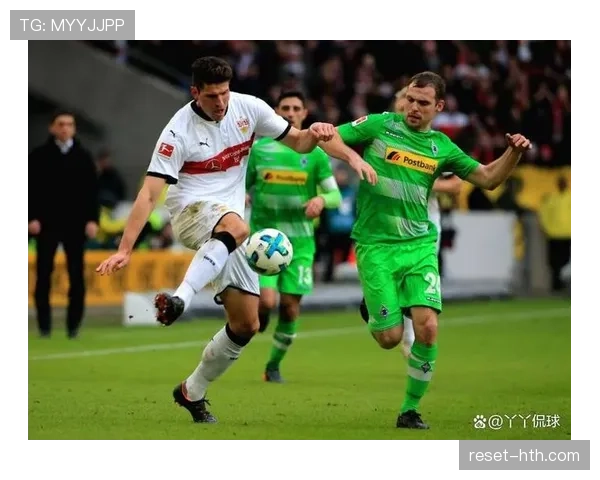 门兴进攻火力持续提升,德甲赛场表现稳健 门兴进攻火力持续提升,德甲赛场表现稳健