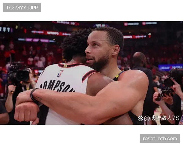 库里赛场上迷死大家，私底下居然是这副斋戒苦行僧样？